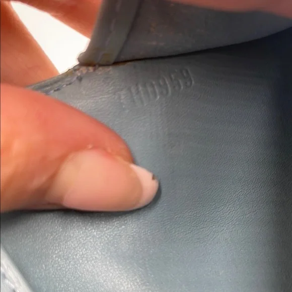 Louis Vuitton Olive Green Crossbody Bag - Picture 12 of 12